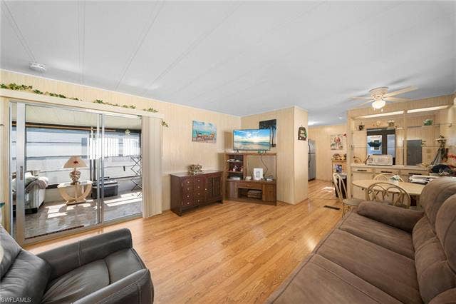 455 Cape Florida Way, Naples, FL 34104 455 Cape Florida Way, Naples, FL 34104