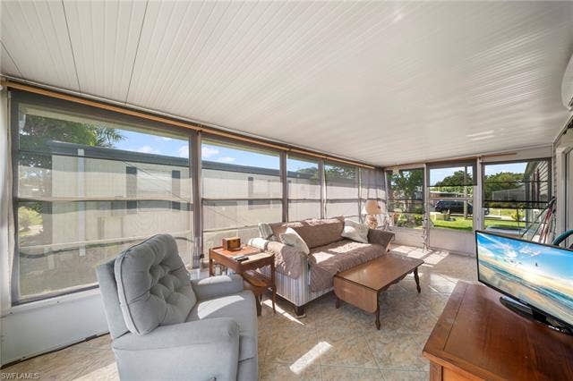 455 Cape Florida Way, Naples, FL 34104 455 Cape Florida Way, Naples, FL 34104