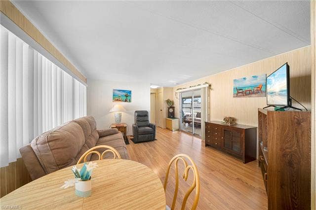 455 Cape Florida Way, Naples, FL 34104 455 Cape Florida Way, Naples, FL 34104