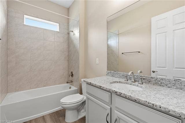10240 Avonleigh Dr, Bonita Springs, FL 34135 10240 Avonleigh Dr, Bonita Springs, FL 34135