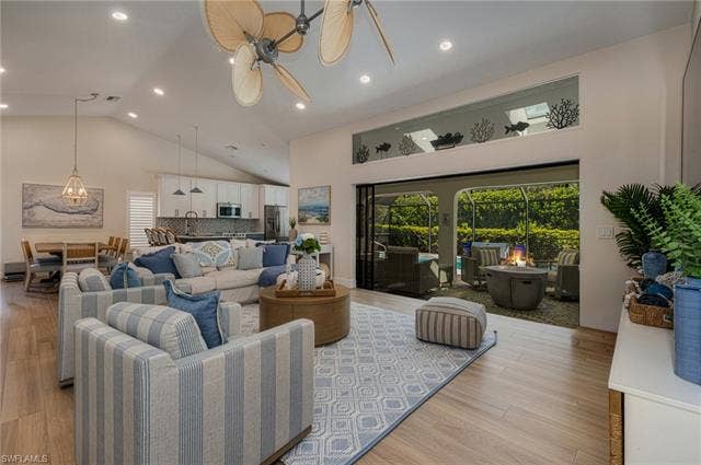 1374 Foxfire Ln, Naples, FL 34104 1374 Foxfire Ln, Naples, FL 34104