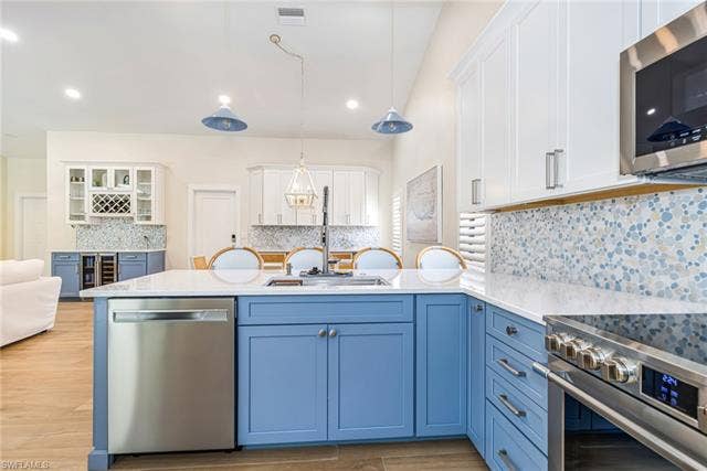 1374 Foxfire Ln, Naples, FL 34104 1374 Foxfire Ln, Naples, FL 34104
