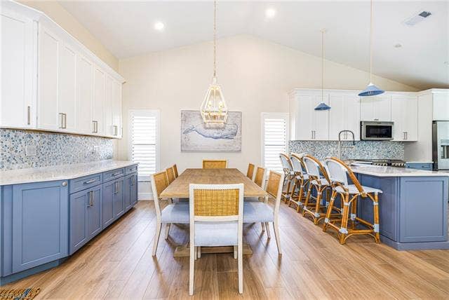 1374 Foxfire Ln, Naples, FL 34104 1374 Foxfire Ln, Naples, FL 34104