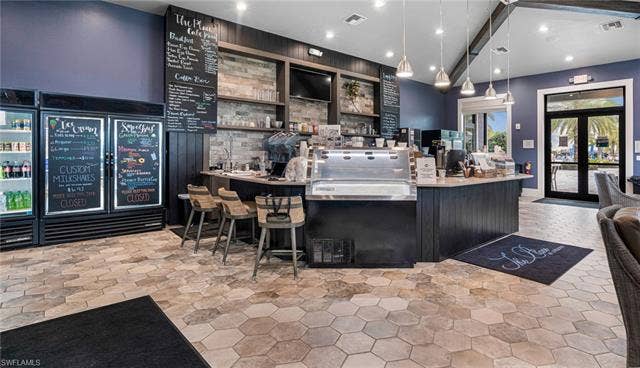 19012 Elston Way, Estero, FL 33928 Marketplace & Cafe