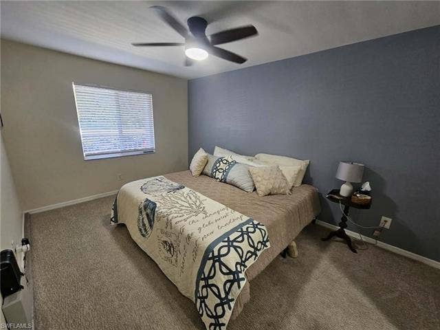 7360 Glenmoor Ln, #4207, Naples, FL 34104 Primary bedroom
