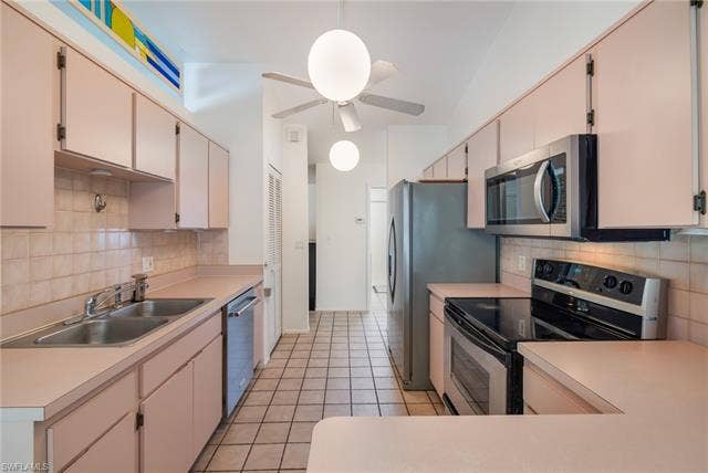 19112 Pine Run Ln, Fort Myers, FL 33967 19112 Pine Run Ln, Fort Myers, FL 33967