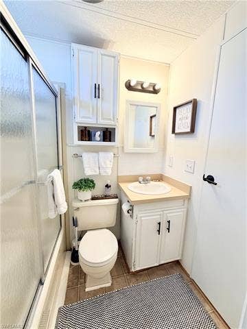 4520 E Robert E Lee Blvd, Estero, FL 33928 4520 E Robert E Lee Blvd, Estero, FL 33928