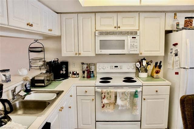 19880 Breckenridge Dr, #201, Estero, FL 33928 19880 Breckenridge Dr, #201, Estero, FL 33928