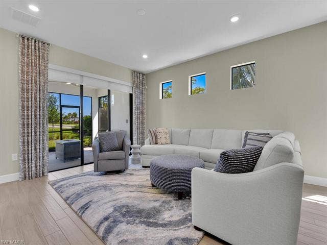11694 Canal Grande Dr, Fort Myers, FL 33913 11694 Canal Grande Dr, Fort Myers, FL 33913