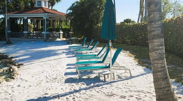 10274 Cape Roman Rd, #102, Estero, FL 34135 Beach Chairs