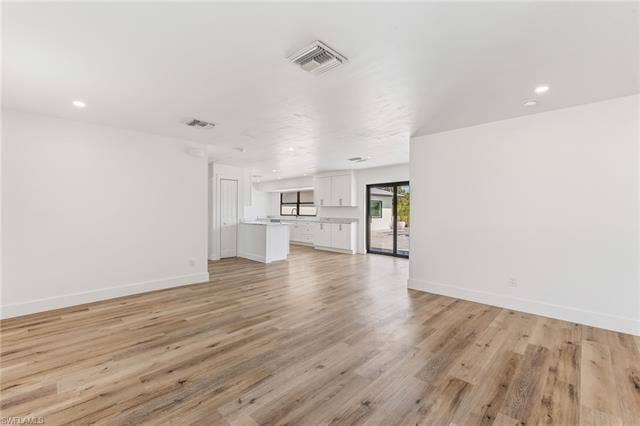4724 Spring Creek Dr, Bonita Springs, FL 34134 Living Room