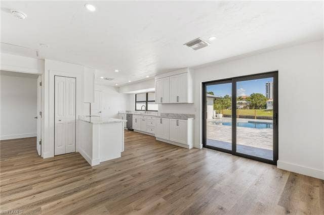 4724 Spring Creek Dr, Bonita Springs, FL 34134 Kitchen/Dining