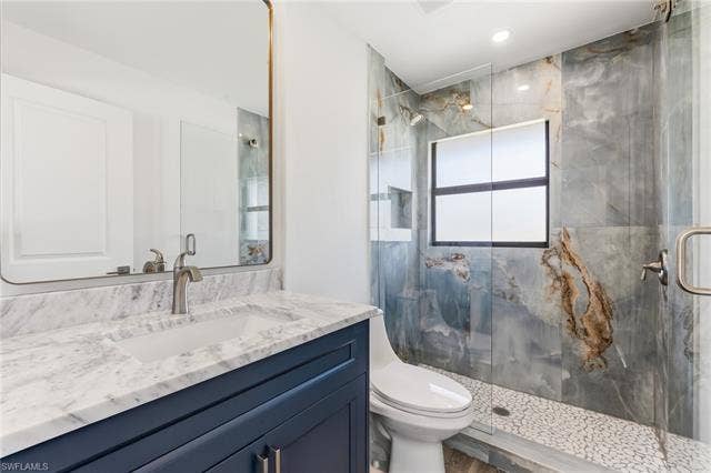 4724 Spring Creek Dr, Bonita Springs, FL 34134 Guest Bath next to Bedroom #2