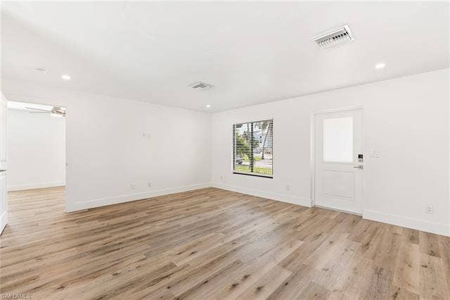 4724 Spring Creek Dr, Bonita Springs, FL 34134 Living Room