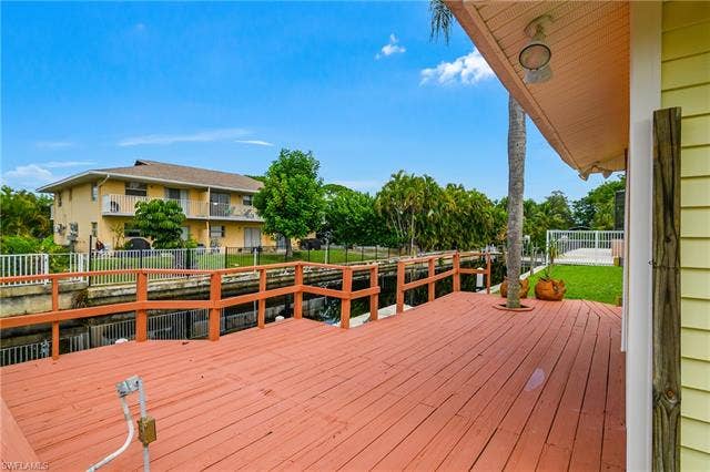 27265 High Seas Ln, Bonita Springs, FL 34135 Floating Dock