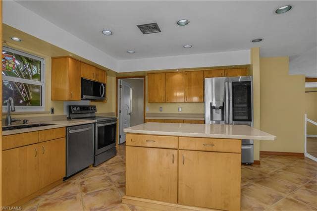 27265 High Seas Ln, Bonita Springs, FL 34135 UPSTAIRS KITCHEN (Full)