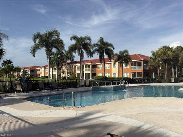 10224 Via Colomba Cir, Fort Myers, FL 33966 Clubhouse Pool