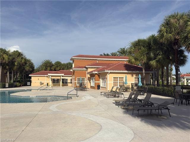 10224 Via Colomba Cir, Fort Myers, FL 33966 Clubhouse Pool