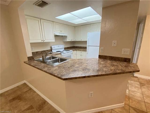 3170 Seasons Way, #804, Estero, FL 33928 View into Kitchen