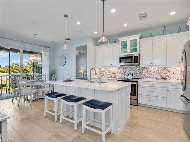 2543 Seychelles Dr, #605, Naples, FL 34112 2543 Seychelles Dr, #605, Naples, FL 34112