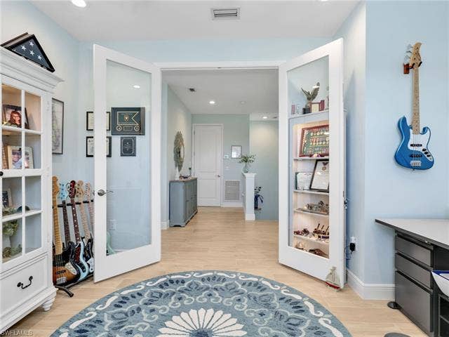 2543 Seychelles Dr, #605, Naples, FL 34112 2543 Seychelles Dr, #605, Naples, FL 34112