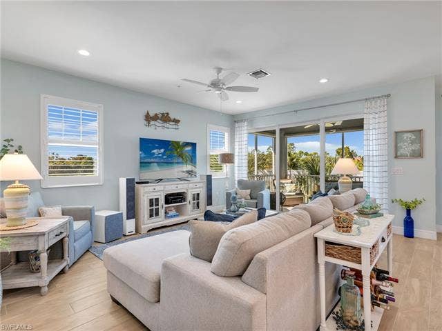 2543 Seychelles Dr, #605, Naples, FL 34112 2543 Seychelles Dr, #605, Naples, FL 34112