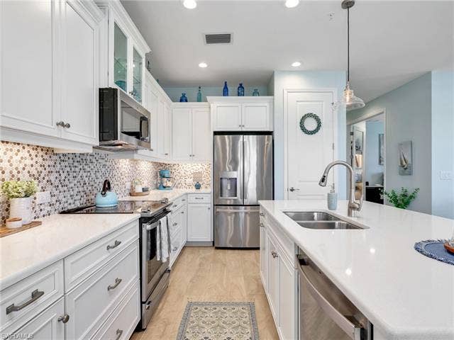 2543 Seychelles Dr, #605, Naples, FL 34112 2543 Seychelles Dr, #605, Naples, FL 34112