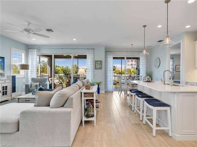 2543 Seychelles Dr, #605, Naples, FL 34112 2543 Seychelles Dr, #605, Naples, FL 34112