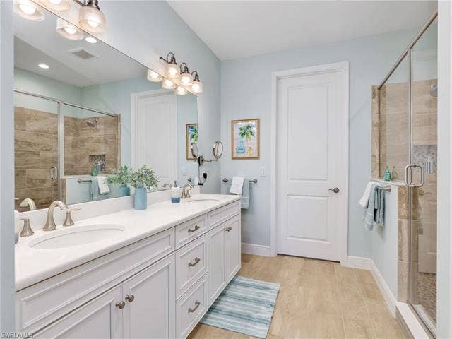 2543 Seychelles Dr, #605, Naples, FL 34112 2543 Seychelles Dr, #605, Naples, FL 34112