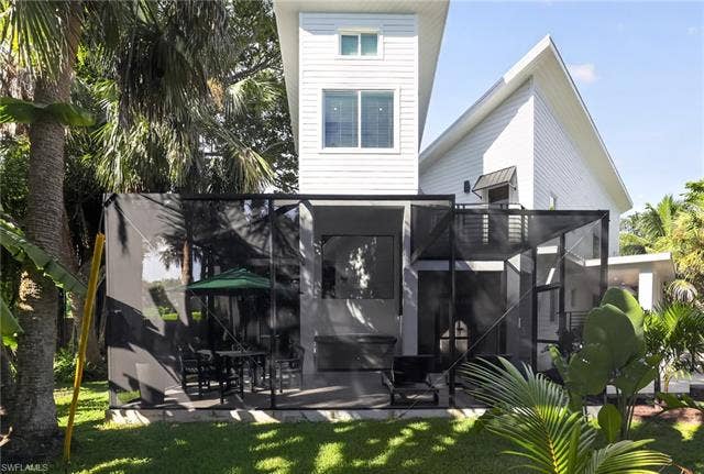 1195 Mockingbird Ln, Naples, FL 34104 1195 Mockingbird Ln, Naples, FL 34104