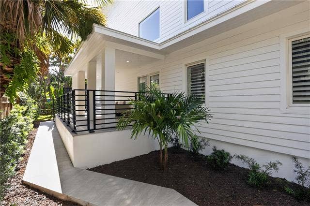 1195 Mockingbird Ln, Naples, FL 34104 1195 Mockingbird Ln, Naples, FL 34104