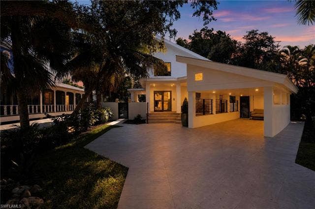 1195 Mockingbird Ln, Naples, FL 34104 1195 Mockingbird Ln, Naples, FL 34104