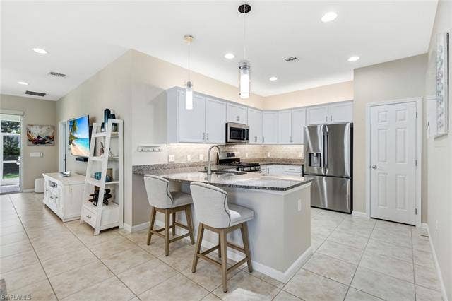 20179 Torch Key Way, Estero, FL 33928 20179 Torch Key Way, Estero, FL 33928