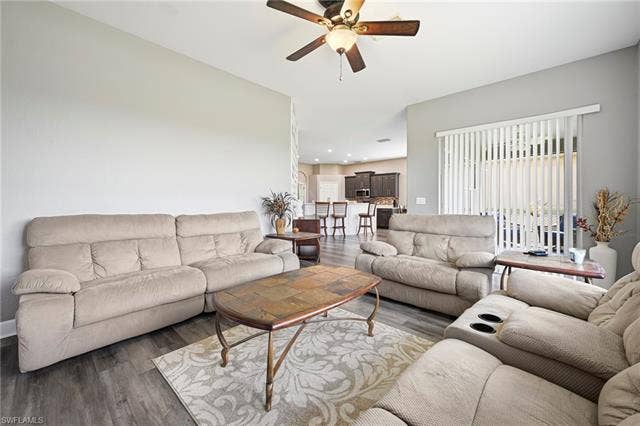 21200 Velino Ln, Estero, FL 33928 21200 Velino Ln, Estero, FL 33928