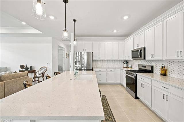 19095 Hanley Blvd, Estero, FL 33928 19095 Hanley Blvd, Estero, FL 33928