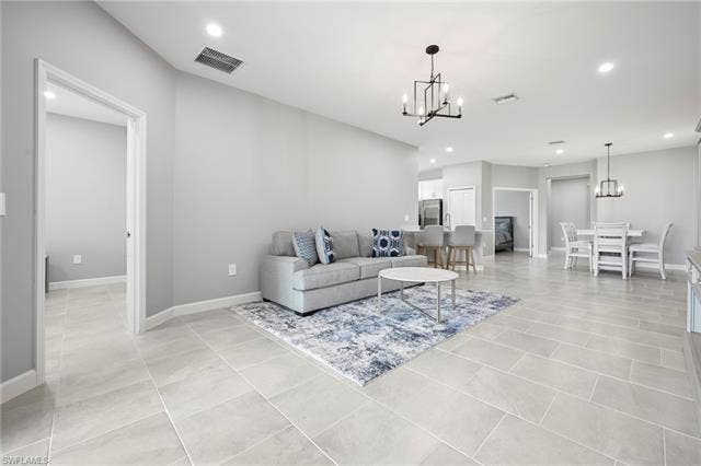 19568 Hinkley Dr, Estero, FL 33928 19568 Hinkley Dr, Estero, FL 33928