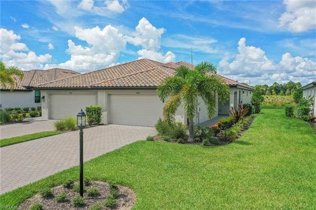 19568 Hinkley Dr, Estero, FL 33928 19568 Hinkley Dr, Estero, FL 33928