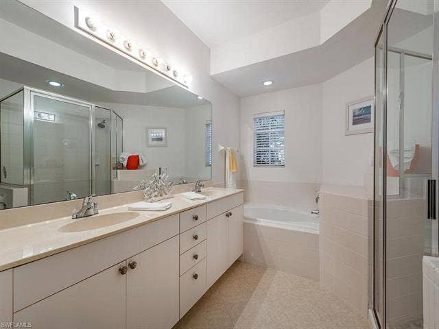 22911 Rosedale Dr, #101, Estero, FL 34135 Primary bedroom en-suite