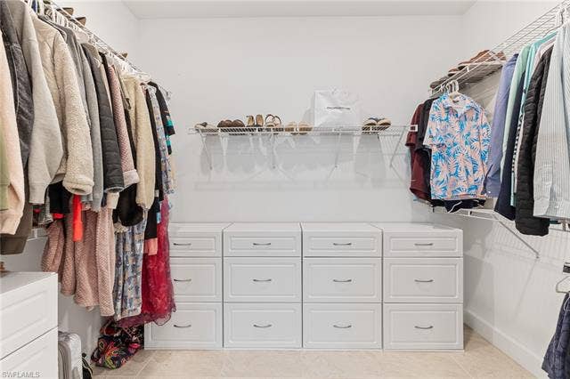 18230 Parksville Dr, Estero, FL 33928 Primary Walk-In Closet