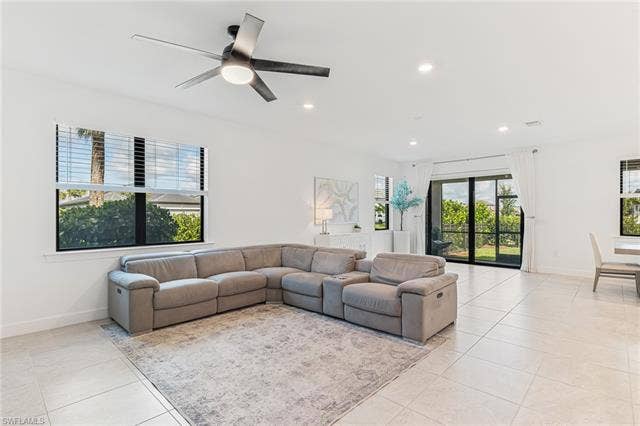 18230 Parksville Dr, Estero, FL 33928 Spacious Great Room