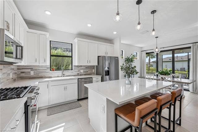 18421 Ridgeline Dr, Estero, FL 33928 18421 Ridgeline Dr, Estero, FL 33928
