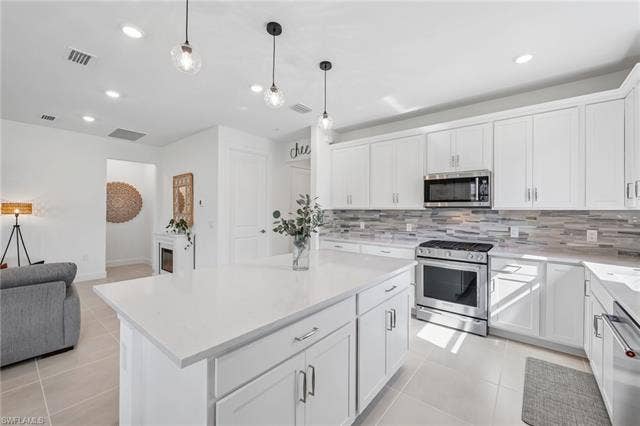 18421 Ridgeline Dr, Estero, FL 33928 18421 Ridgeline Dr, Estero, FL 33928