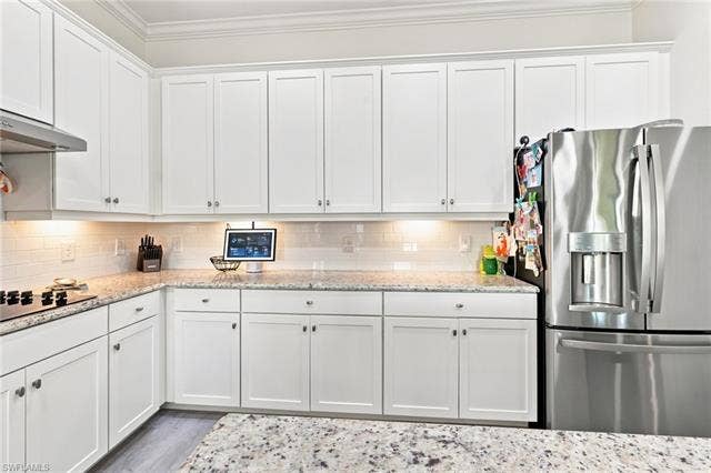 19107 Elmdale Way, Estero, FL 33928 19107 Elmdale Way, Estero, FL 33928