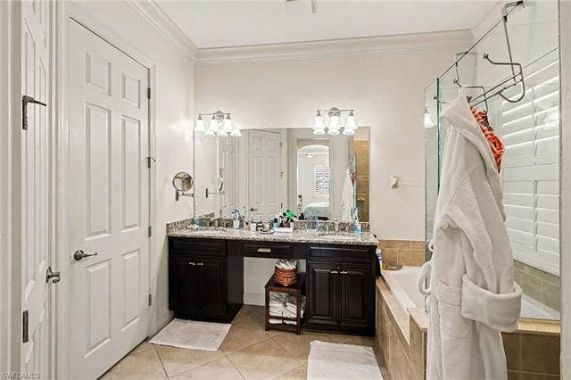 10534 Yorkstone Dr, Bonita Springs, FL 34135 Master Bathroom