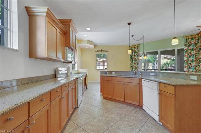 8524 Via Lungomare Cir, #202, Estero, FL 33928 8524 Via Lungomare Cir, #202, Estero, FL 33928