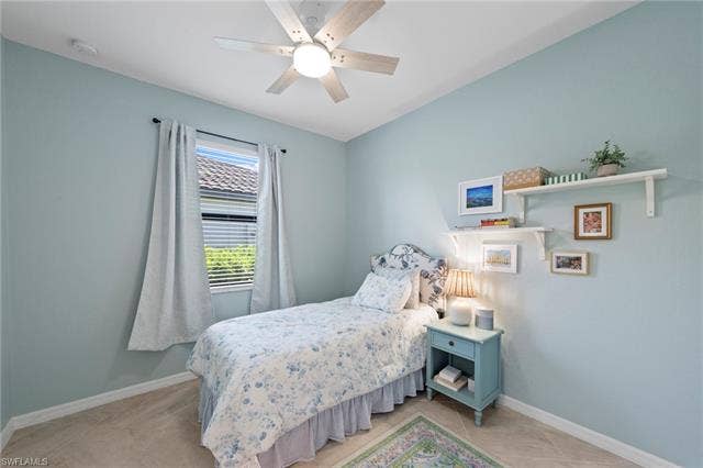 19712 The Place Blvd, Estero, FL 33928 Ceiling fan with integrated lighting, window with blinds