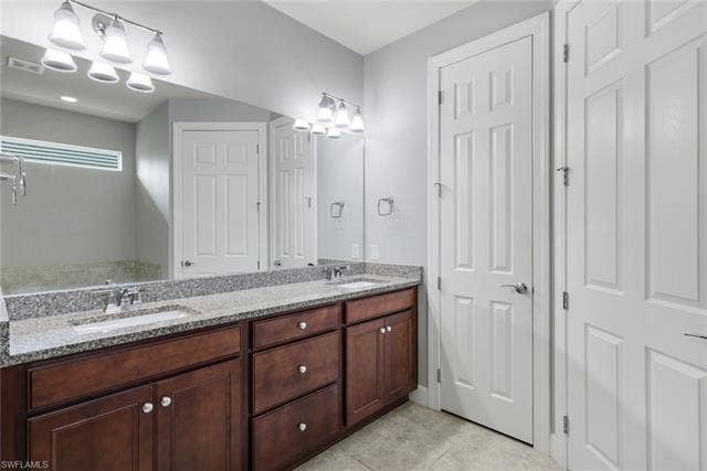 10517 Tidewater Key Blvd, Estero, FL 33928 Primary bath