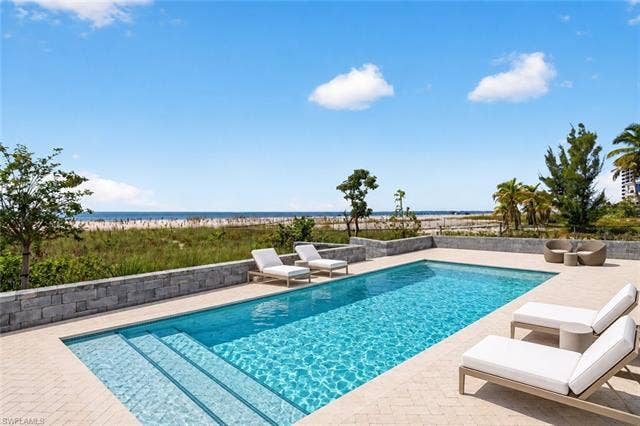 61 Mango St, Fort Myers Beach, FL 33931 Virtually Edited Image