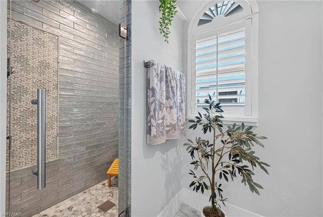 61 Mango St, Fort Myers Beach, FL 33931 Luxurious primary bath - Virtually Edited Image