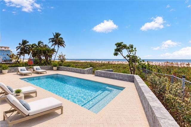 61 Mango St, Fort Myers Beach, FL 33931 Virtually Edited Image